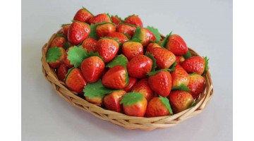 Клубника 35мм, шт