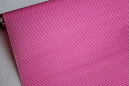 Плёнка розовая 70см х 8м, рулон