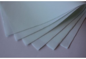 Фоамиран зефирный белый 1мм, 50*50см, лист