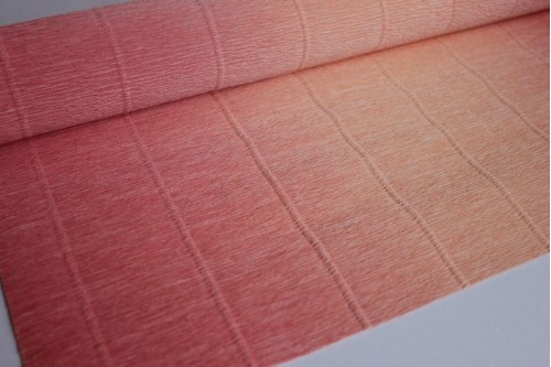 Гофрированная бумага переход 17А/7 розово-персиковая, рулон