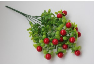 Искусственная зелень с ягодами 30см, шт