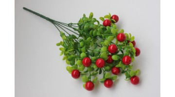 Искусственная зелень с ягодами 30см, шт