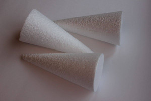 Конусы из пенопласта гладкие 20*9см, кор(30шт)